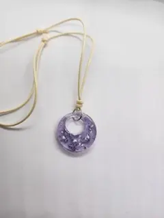 8)ハンドメイド　薄紫色　レジンペンダント