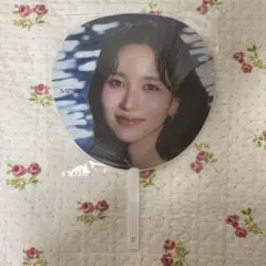 fromis_9 2025年 ツアー NOW TOMORROWソンハヨン うちわ - メルカリ