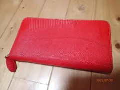 新品・未使用　超希少素材 割④㊕　リザード（トカゲ）ラウンドファスナー長財布　赤