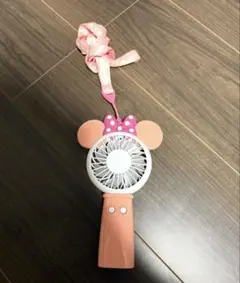 ピ*ロ様 【美品】東京ディズニーランド購入　ミニーちゃん　ハンディファン　ストラ
