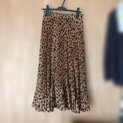 レオパード柄 プリーツロングスカートのサムネイル