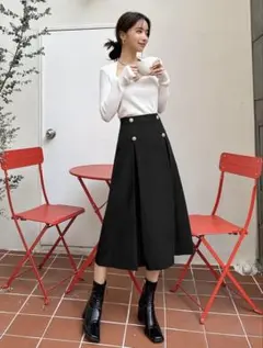 DAZY ハイウェスト ボタン詳細 プリーツスカート