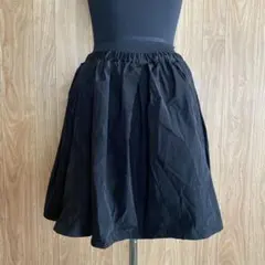 68. ブラック　スカート