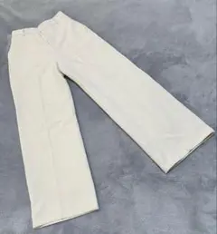 アイボリー ワイドパンツ