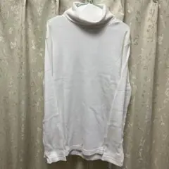 超メルカリ価格　秋〜冬Cook jeans ホワイトタートルネックカットソー