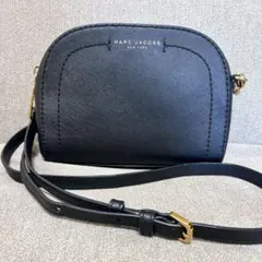 MARC JACOBS ブラック　ショルダーバッグ