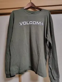 VOLCOM オリーブグリーン 長袖Tシャツ