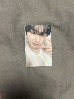 ZB1 ICONIK 白衣装 タワーレコード タワレコ トレカ　ギュビン