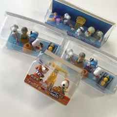 キンダーサプライズ　スヌーピーと仲間たち　フィギュアセット