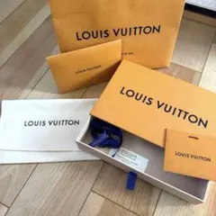 「まとめ売り」ルイヴィトン ギフトボックス(空箱) & ショッパー 紙袋 セット LOUIS VUITTON - 【美品】ルイヴィトン ギフトボックス セットの