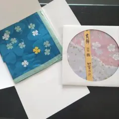 青色クローバーと桜模様のハンカチ2枚セット