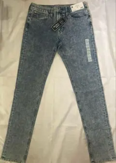 送料込❗️ GU スーパーストレッチスキニージーンズ 76cm メンズ　未使用②
