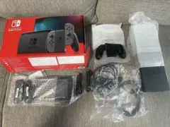 Nintendo Switch グレー 本体 付属品あり。
