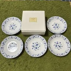 t*x様 即決価格募集　NARUMI 青い花柄 食器セット 5枚