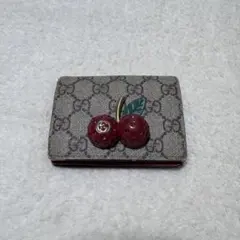 Gucci チェリー装飾 二つ折り財布