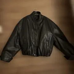 ZARA ブラックレザーショートジャケット