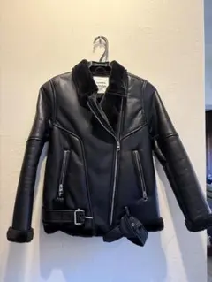 ブラックレザーファー付きライダースジャケット