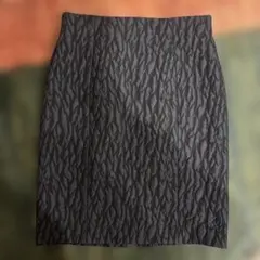 BETARDI 美品　スカートのサムネイル