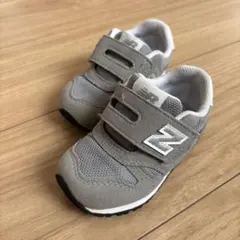 New Balance ベビーシューズ 373 グレー