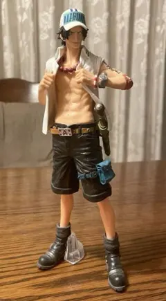 ワンピース エース フィギュア