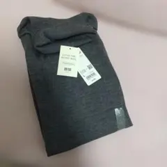 (新品)ユニクロ メリノ タートルネックセーター L