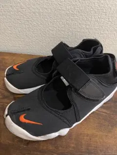 NIKE エアリフト　ウィメンズ　23cmのサムネイル