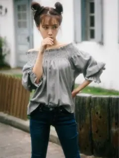 グレンチェック　オフショルブラウス