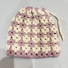 巾着ポーチ　ピンク　ハンドメイド　編み物　プレゼント