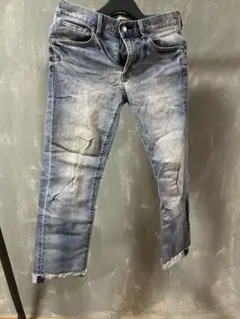 ダメージ加工デニムパンツ スリムフィット - メルカリ