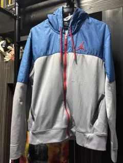 【JORDAN】ジップアップパーカー　2XLサイズ