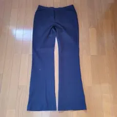 ユニクロ　濃紺フレアパンツ サイドポケット付き　ウエスト70cm　丈長め