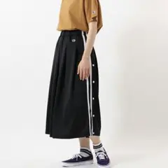 【大幅値下げ】Champion ブラック フレアスカート