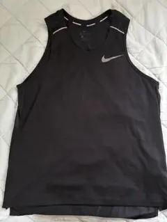 NIKE RUNNING ノースリーブシャツ ブラック Lのサムネイル