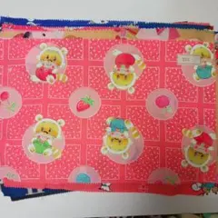 y*n様 レトロなキャラクター柄 コットン生地 はぎれA4サイズ