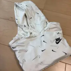 NIKEのホワイトフリースパーカー4-5YRS