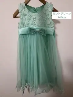 子供ドレスのサムネイル