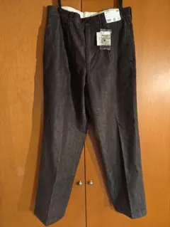 新品未使用 ユニクロC タックストレートパンツ デニム ダークブラウン 82