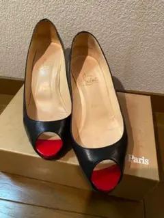 クリスチャンルブタンパンプス