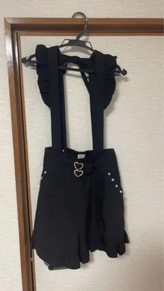 LIZLISAサスペンダー付きショートパンツ