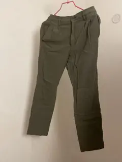オリーブ色 TOROY製 チノパン