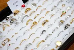 Item thumbnail for item b5818e4a-a2a5-471f-bccb-b3b05a8054ec