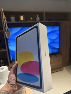 iPad 第11世代 128GB A16 充電5回 バッテリー100% - メルカリ
