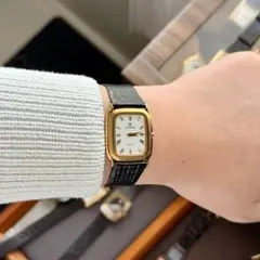 ビンテージ CYMA 903 ローマン白文字盤 タンク 1980年代のサムネイル