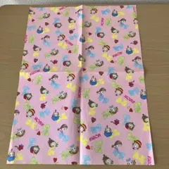キャラクター柄包装紙 ピンク　りぼん