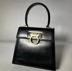 サルヴァトーレフェラガモ ガンチーニ フォーマルバッグ ハンドバッグ