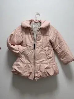 ピンク フリル付きダウンコート