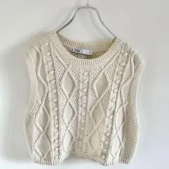 ZARA ニットベスト　ビスチェ　ケーブル編み