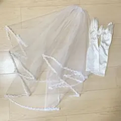 ウェディングベールとサテングローブのセット