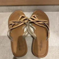 AMERICAN EAGLE ベージュ フラットサンダル