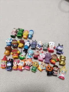 【MKR様専用】アンパンマン指人形 28体とみーつけた4体